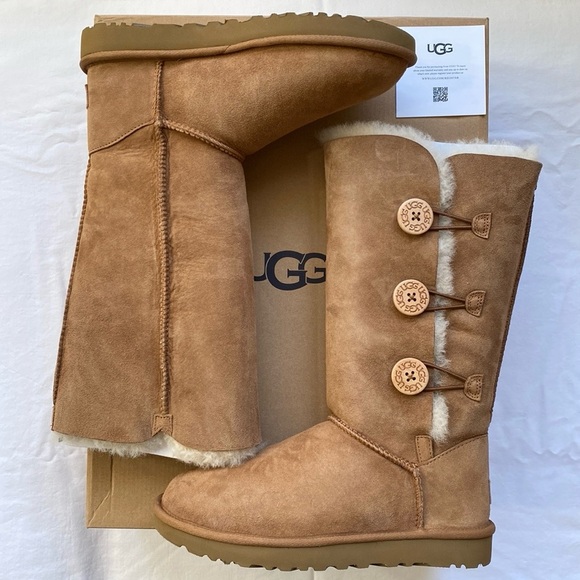 New!🍁UGG® Bailey Button Triplet Il' Boot Chestnut Suede, Size 8 - Picture 8 of 16
